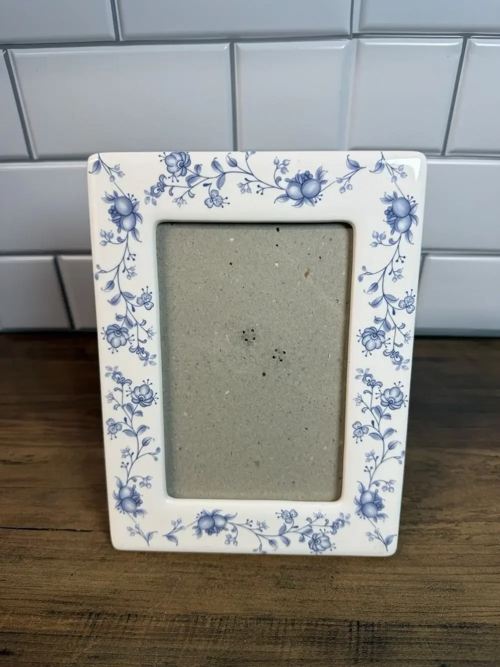 Vintage Blue & White Floral Porcelain Ceramic Picture Frame 4x6 Made Taiwan